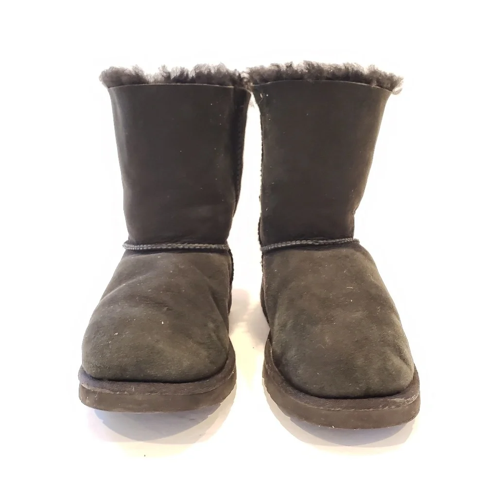 Ugg sn 3280 black bailey bow size 6